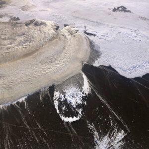 Pinnanpäällinen / On the surface