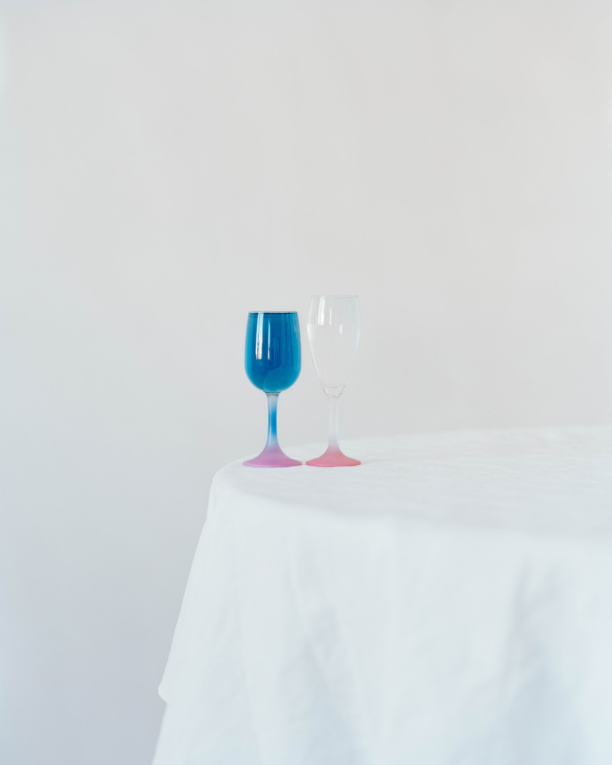 Blue (B)